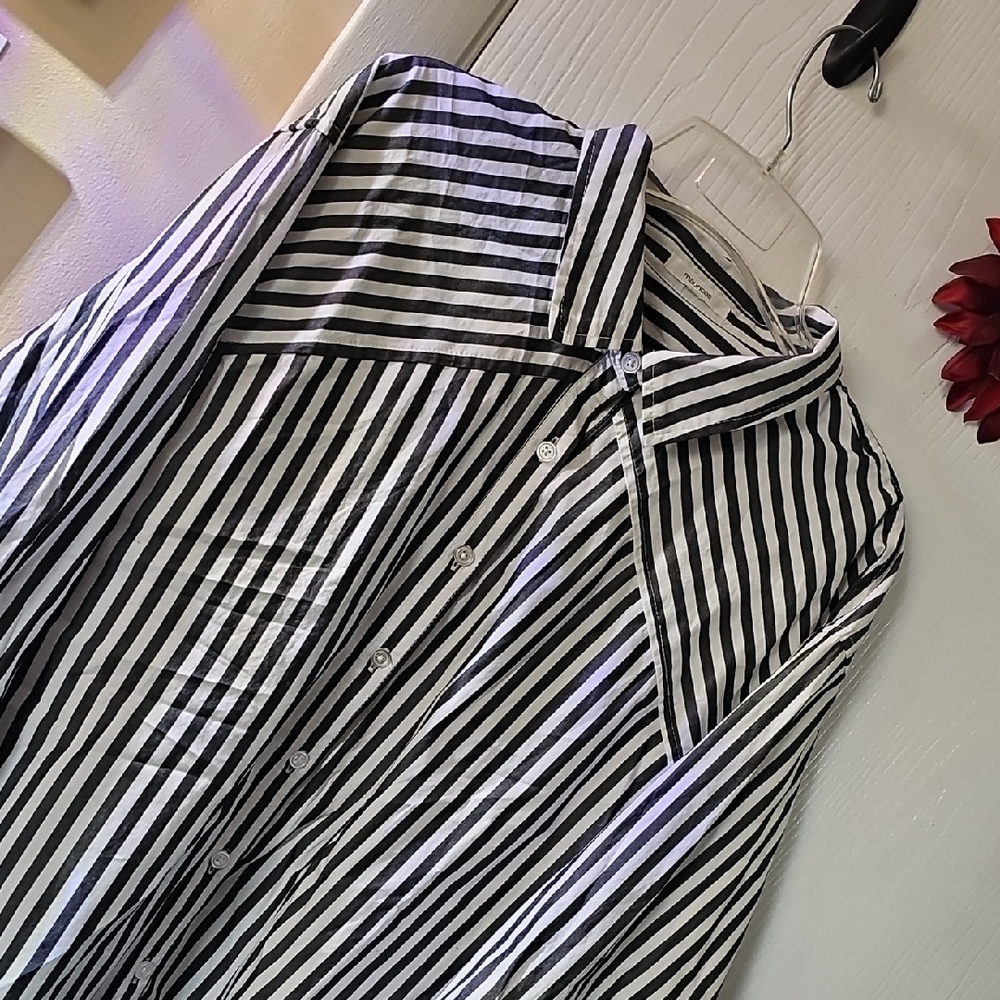 Maurices Monochrome Striped Shirt